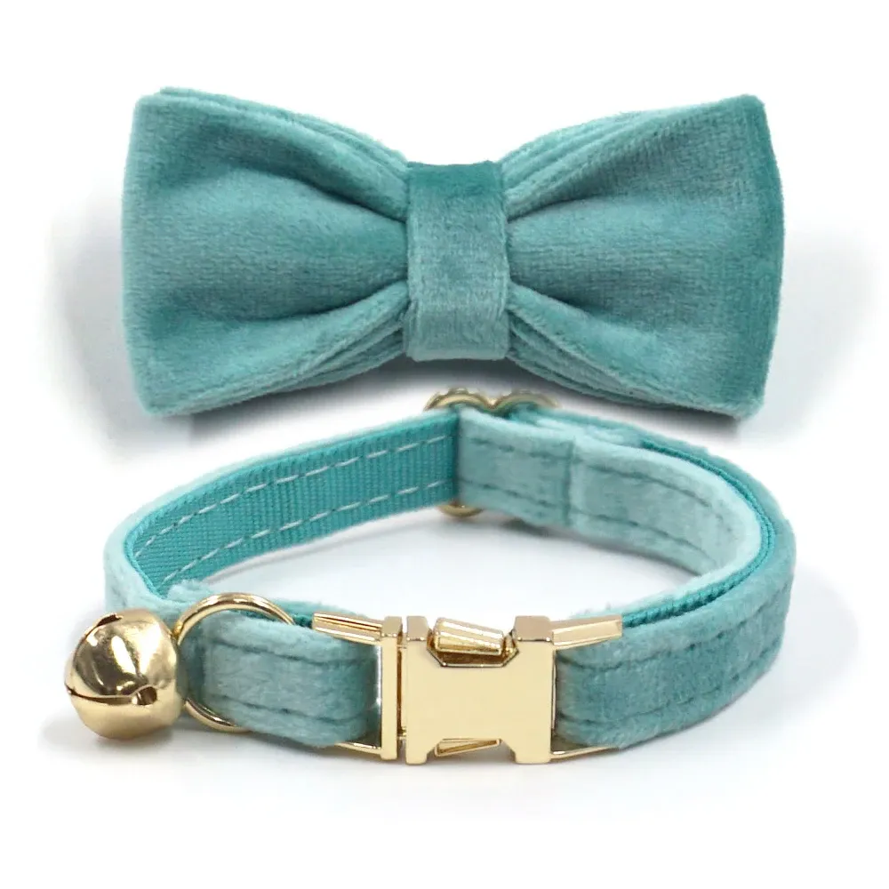 Leads Tiffany Blue Velvet Collier de chat personnalisé Boucles d’or de luxe Collier anti-évasion réglable pour chat avec accessoires d’arc de cloche