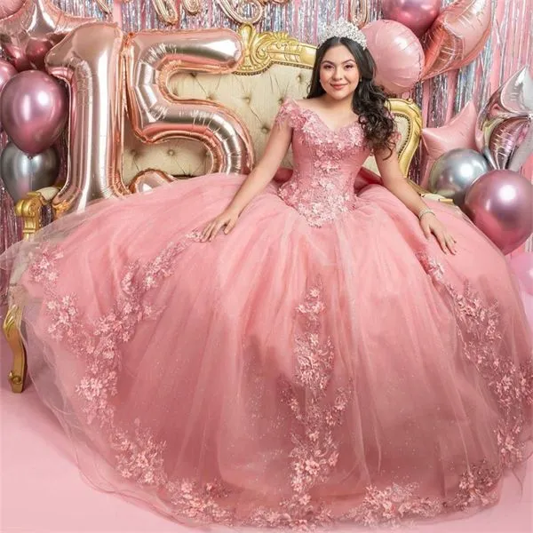 2024 Ball Gown Quinceanera Dresses Bridal Gowns Pink Off Shoulder V Neck Lace Appliques Crystal Beads Hand Made Flowers Sweet 16 Dress Evening Gowns