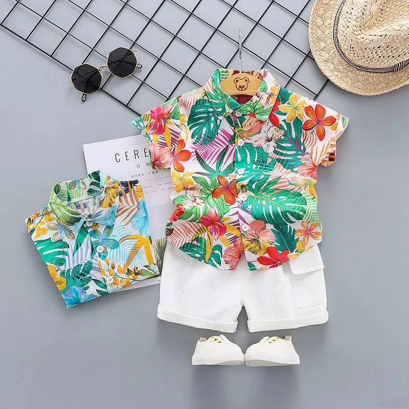 Barn strandkläder set småbarn baby pojkar sommar bomullsblommor kort ärmskjorta shorts kostymer 2st barn hawaiian outfit 240226