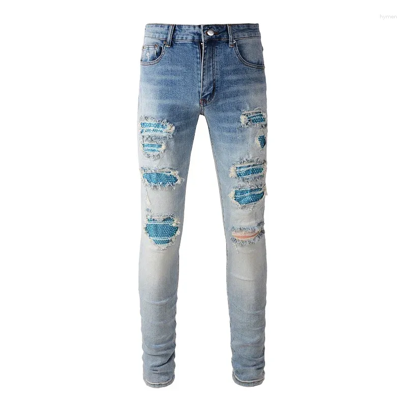 Мужские джинсы Поступление Голубые Потертые уличные вещи Стрейч Королевские стразы Нашивка с дырками High Street Slim
