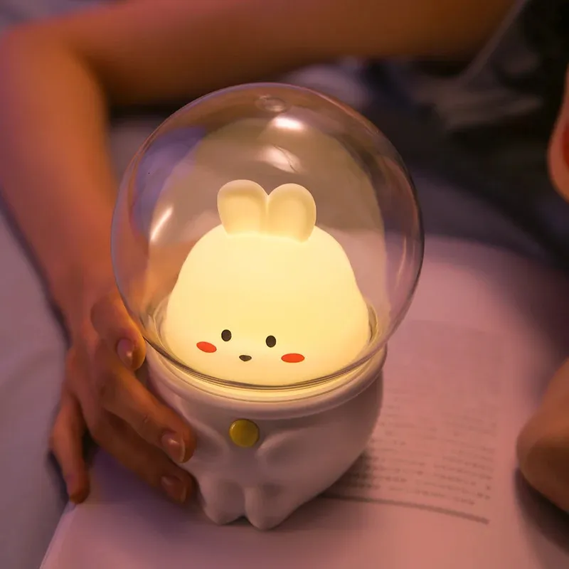 LED Nachtlampje Ruimte Capsule Leuke Kat Konijn Lamp kawaii Voor Kid Baby Kinderen Slaapkamer Bed Decor Licht Zacht Warm cadeau Lampen 240227