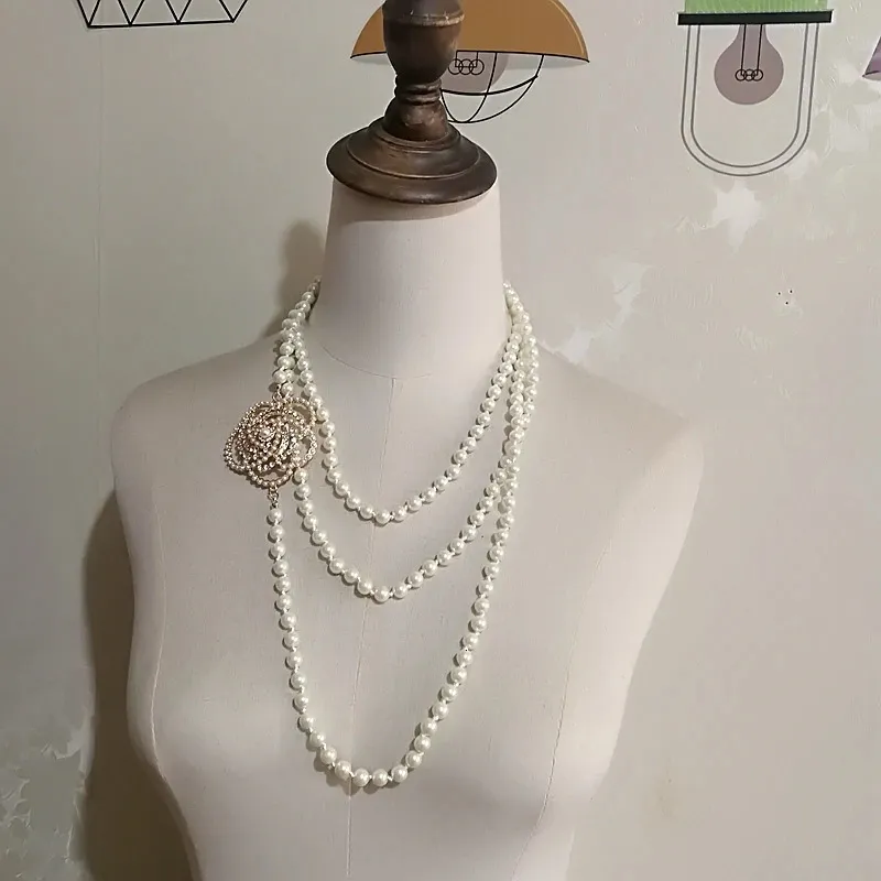 Luksusowe kobiety warstwa kryształowy kwiat szklany perełek choker wisiorek długi naszyjnik biżuteria 240227