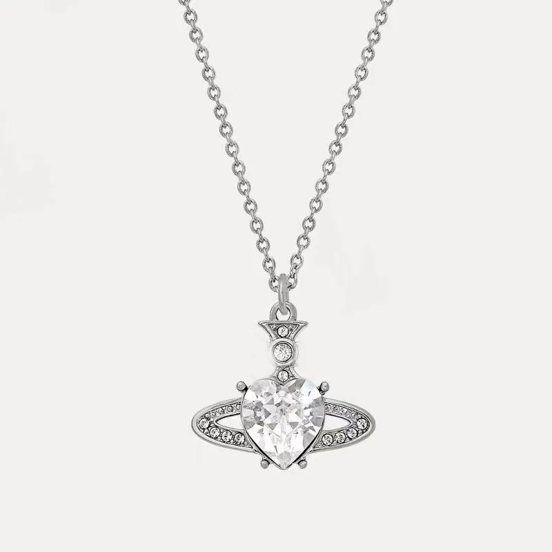 Projektant Saturn Sparkling Diamond Love Naszyjnik Lekki Luksus Temperament High End Projekt biżuterii