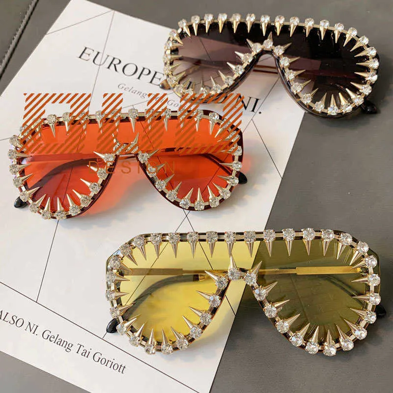 2022 new futuristic One-piece lenses fashion camera glasses women Diamond setting luxury shades sunglasses wholesale