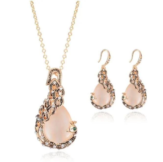 Vintage Strass Bruidssieraden Nieuwe Mode rose Goud Opaal Kristal Pauw Ketting Oorbellen Bruiloft sieraden Set voor dames1122013