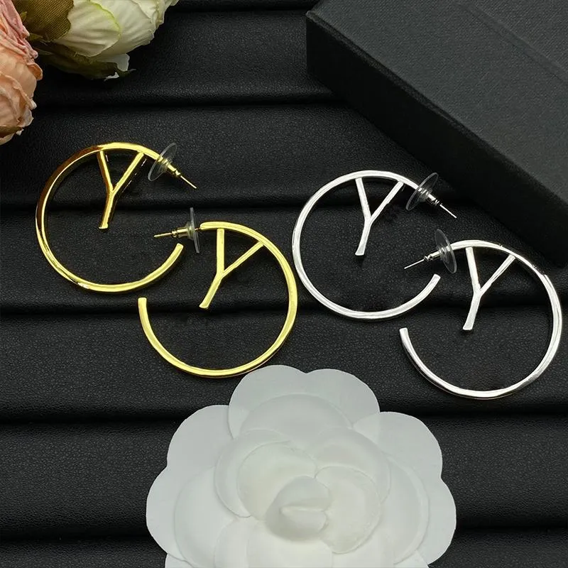 Fashion Hoops Earrings Designer Simple Earing for Man Womens Classic 2 Colors Gold Silver
