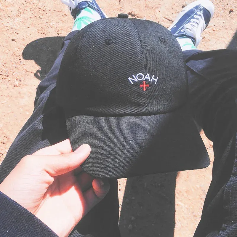 Noah Cap: Cross Embroidery Flower Embroidered Cap Summer Casual