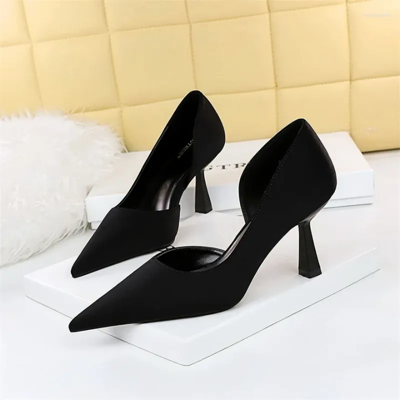 Dress Shoes Korean Spring And Autumn Fashion Simple Sexy Slimming Silk Satin Shallow Mouth Pointed Side Hollow Single High Heels