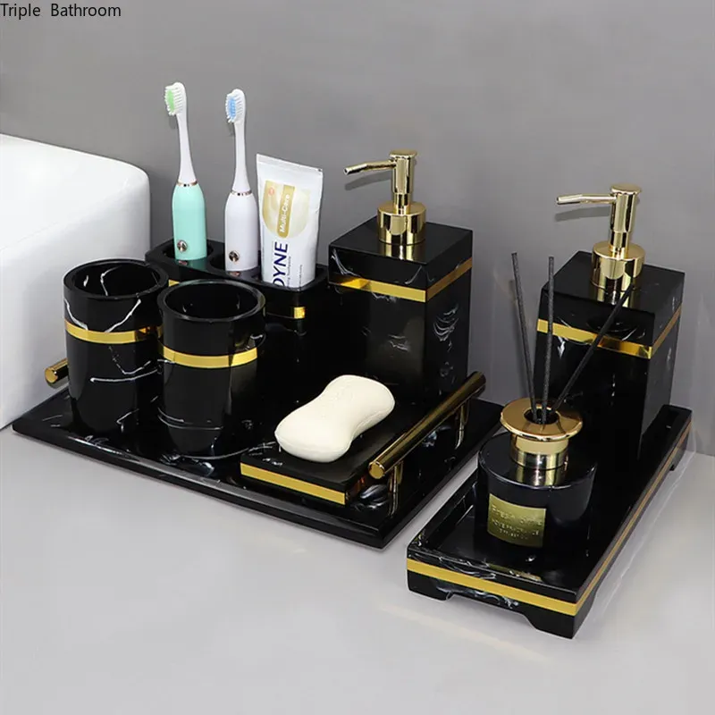 Supporti Set da bagno di lusso leggero Set da toilette in resina Portasapone per uso domestico Portaspazzolino Bocca Tazza Dispenser di sapone liquido Strumenti di lavaggio