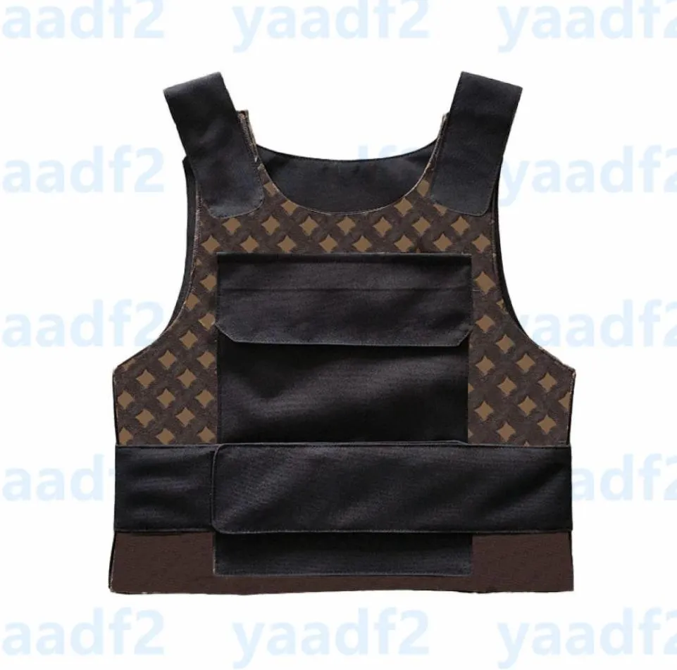 Vintage Letters Flowers Vest Outdoor Brown Leather Hiking Climbing Protective Tactical Vests Mens Womens Fashion Street Hip Hop Ta1709148