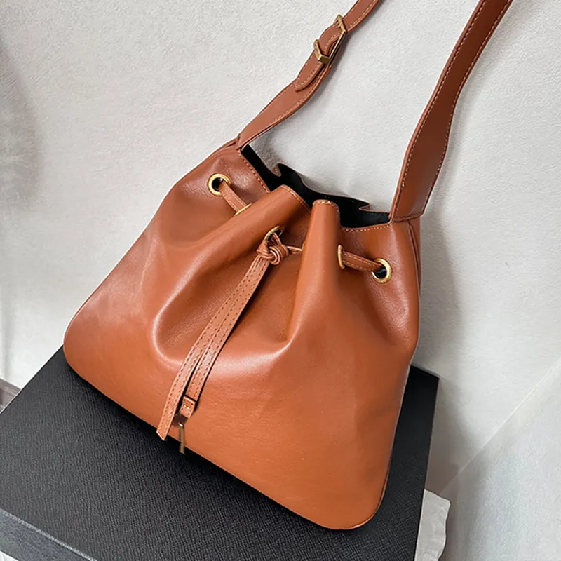 Designer-Eimertasche, Einkaufstasche mit Kordelzug, Damen-Umhängetasche, modische Handtasche, Umhängetaschen, Gold-Hardware, verstellbarer Riemen, Geldbörse, Designer-Clutch-Geldbörse, Schwarz