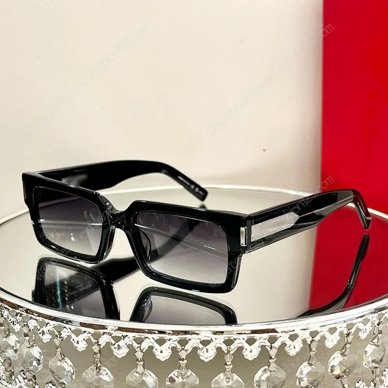 Premium Square Frame Sunglasses: Thick Frame, UV Protection  display picture 3