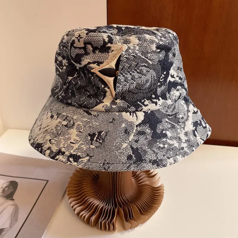 Beach Bucket Hat Designer Luxurys Hats Letter Embroidery Baseball Caps Atmosphere Fashion Leisure Sunshade Cap Temperament Versatile Hat Couple Trave