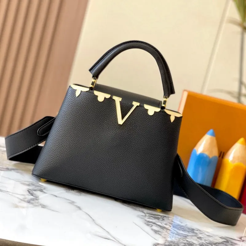 Luxury Top Quality Tote Brand Designer Handbag 2024 New Womens Bag Black Pinned White Fritillaria aaCAPUCINEss Flower High-grade One Shoulder Handbag M54663 27cm