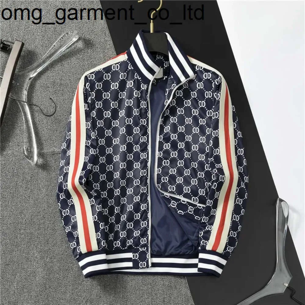 24SS Designer Jacket Coat Winter Autumn Slim Outerwear Stylist Men Women Windbreaker Zipper Hoodies Mens Casacos Jackets Plus