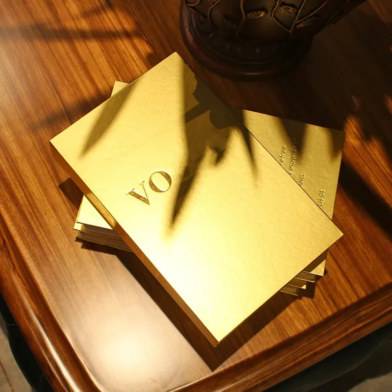 Livre Decoration Роскошная коробка для хранения книг с имитацией журнального столика Золотой модный простой настольный 240220