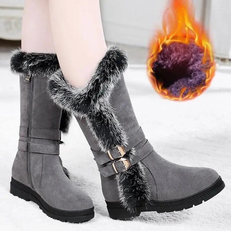 Bottes de neige en cuir et fourrure intégrées pour femmes, chaussures d'hiver mi-longues à fond plat en peluche en coton, 2024