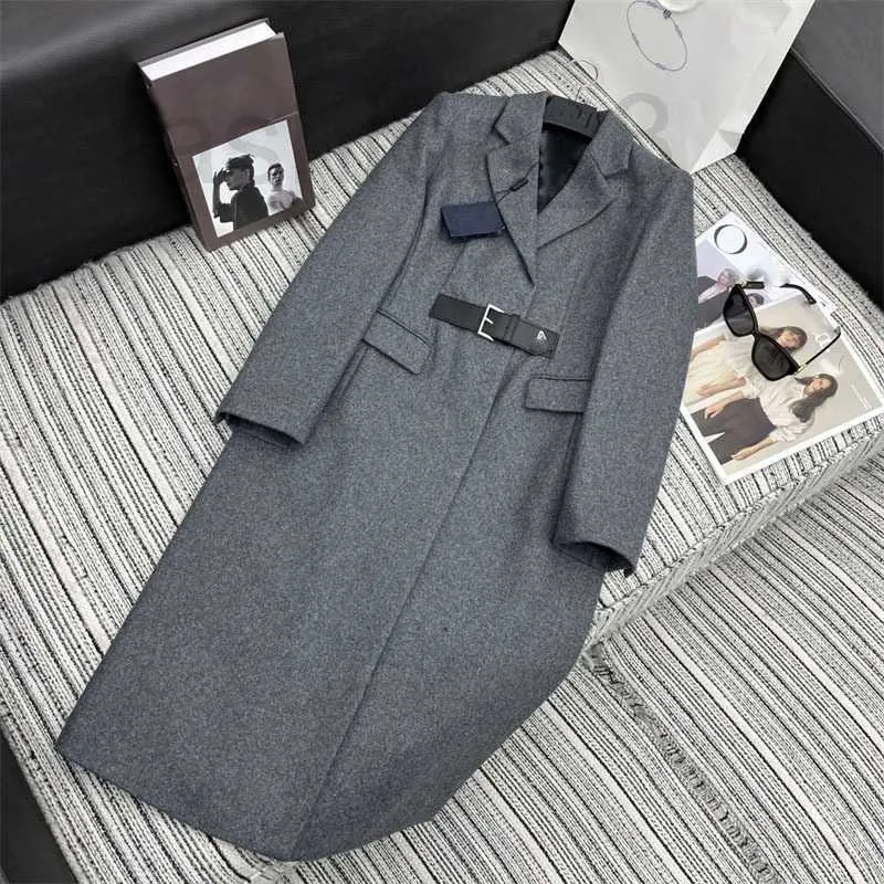 Women's Wool Blends Designer 2024 Early Spring New Invertered Triangle Standard Läderbälte midje Design Ull LAPEL COER BWG6