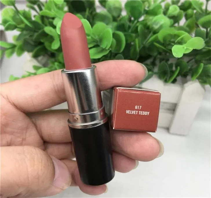 Maquillage de marque de haute qualité 1PCS Femmes Matte VELVET TEDDY Rouge à lèvres Rouge à lèvres longue durée 3g avec boîte de couleur Emballage parfait9894351