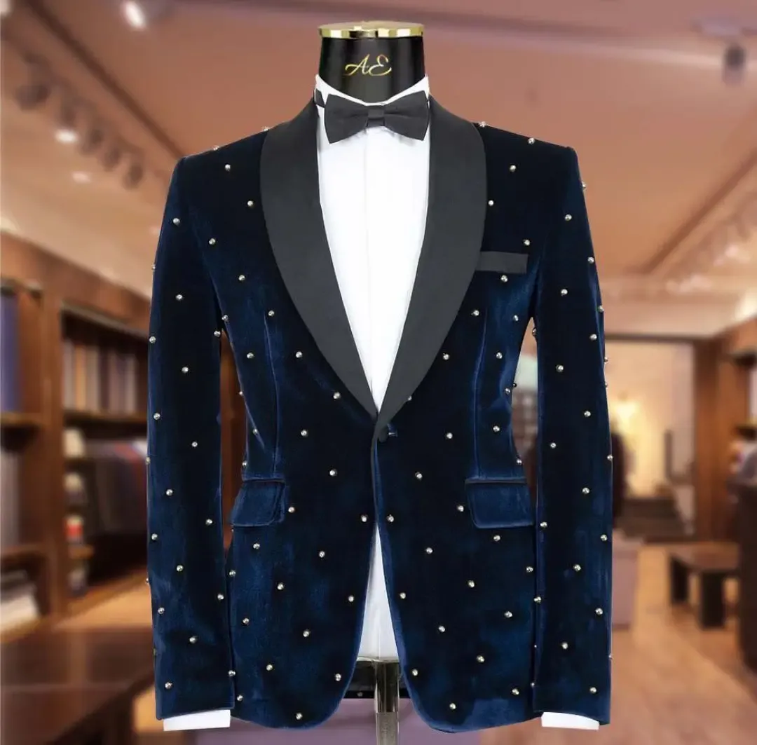 Costumes Blazer en velours bleu marine pour hommes, costumes avec pantalons noirs, un bouton en Satin, large revers, perles, hôte de mariage formel, grande taille, sur mesure