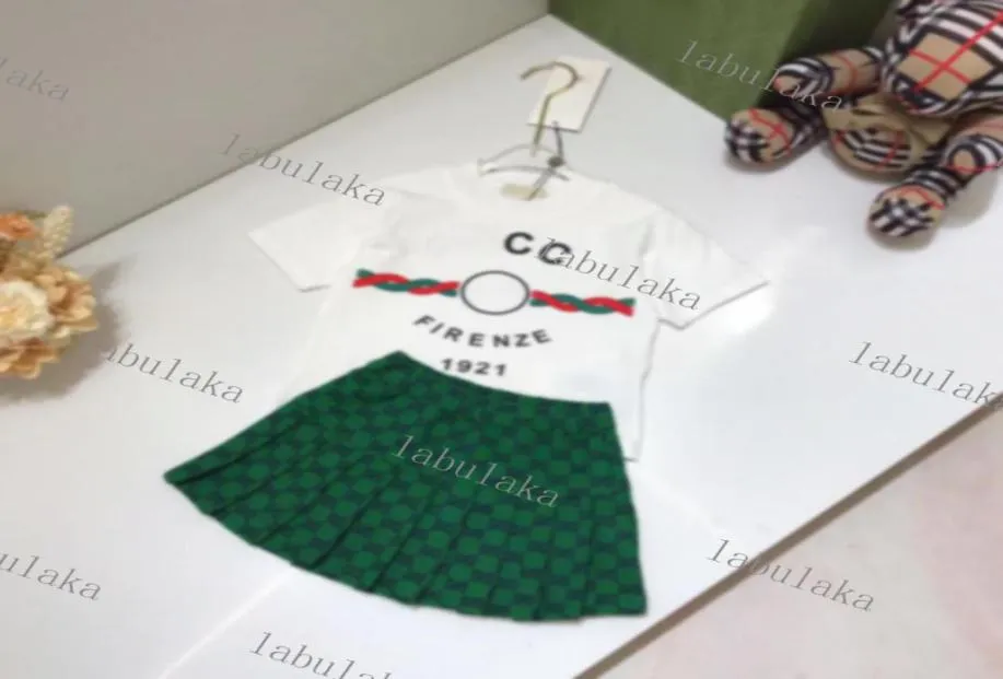Luxe designerkledingsets kindert-shirt wit monogram shortst fashion Brits modemerk zomer kinderschatten en 1833350