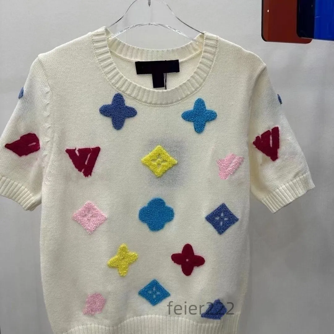 Haut à manches courtes pour femmes, tricot de styliste avec lettres colorées, nouvelle mode assortie avec tout, tempérament décontracté, début du printemps