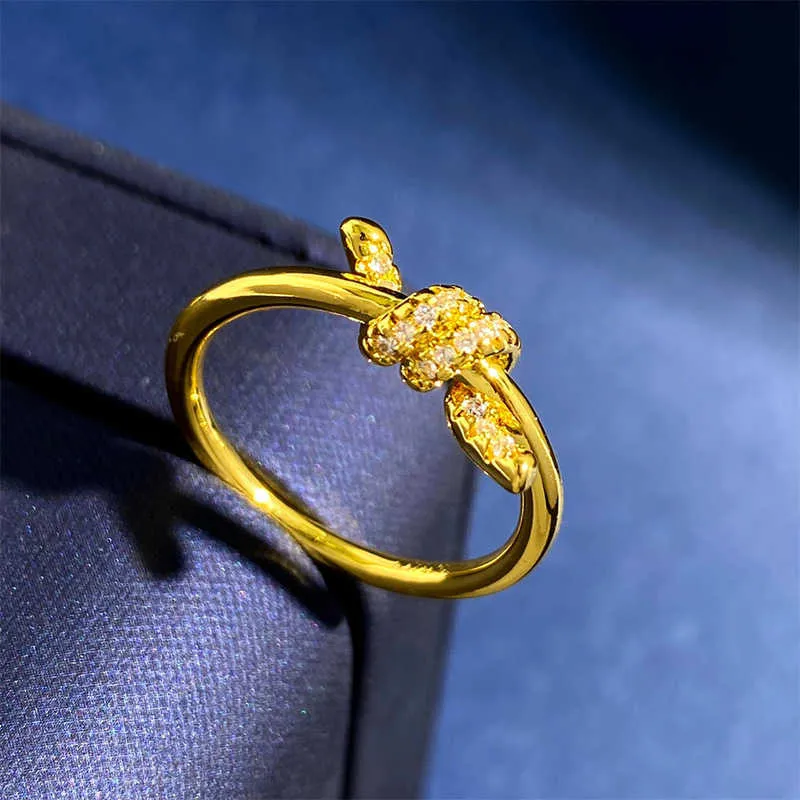 Brand charm MISS Gu Ailing Same Ring New TFF Advanced Design Sense Fashion Diamond Set Kont Knot