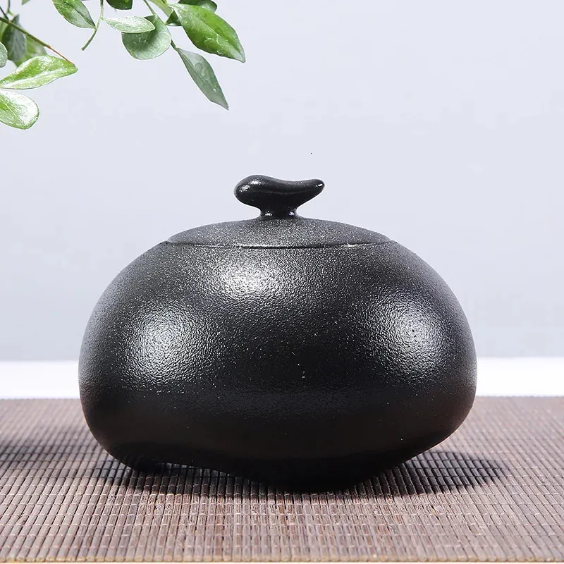 Black Ceramic Storage Jar Sealed Tea Can Delicate Frosted Jewelry Box Portable Home Candy Nut Coffee Bean Powder Storage Jar 240229