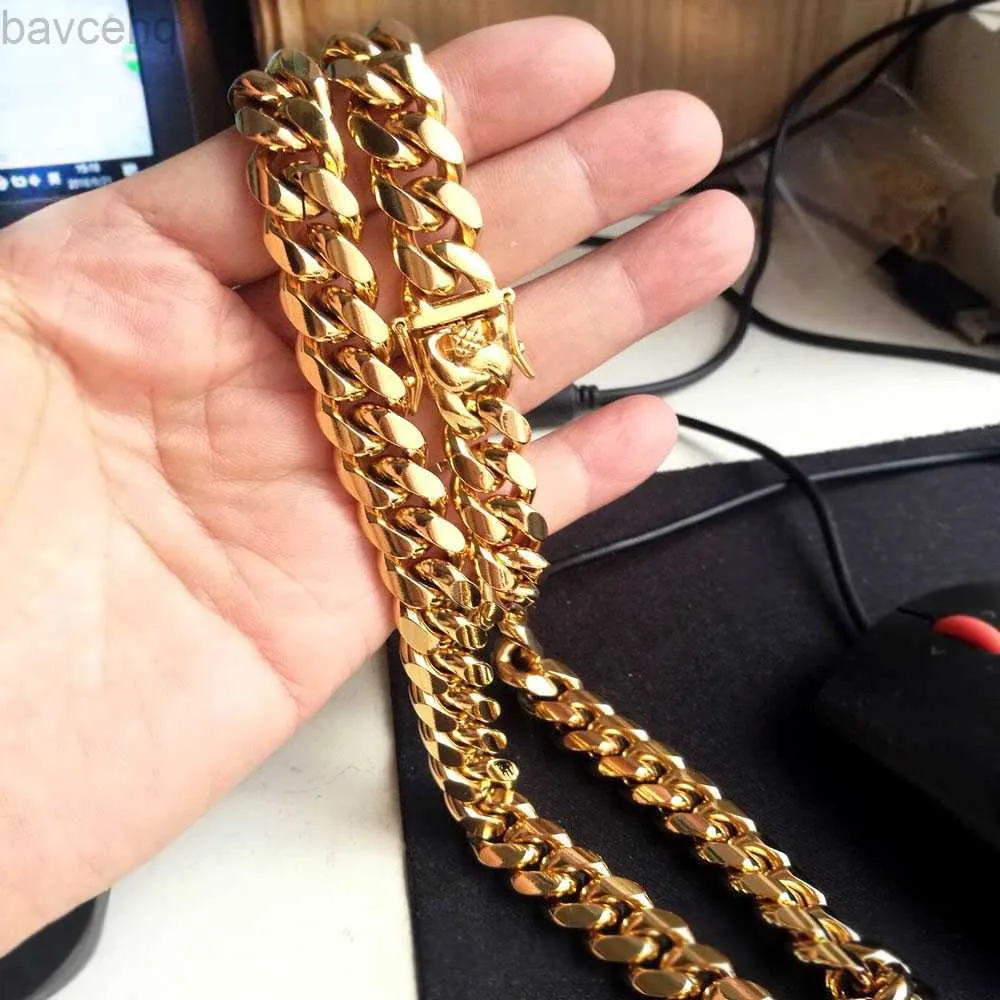Pendanthalsband 316L Rostfria smycken 18K Guldpläterad polerad Miami Cuban Link Halsband Punk 15mm Curb Chain Double Safety Clasp 18inch-30inch 240302