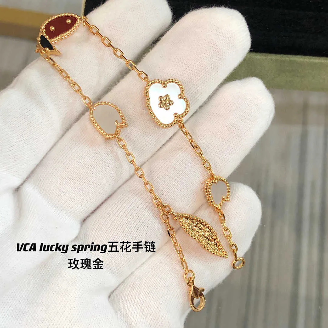 Designer smycken lyxarmband Vanca v Gold Ladybug Five Flower Womens Thick Plated 18k White Fritillaria Red Jade Marrow Plum Blossom Petals Live Chain