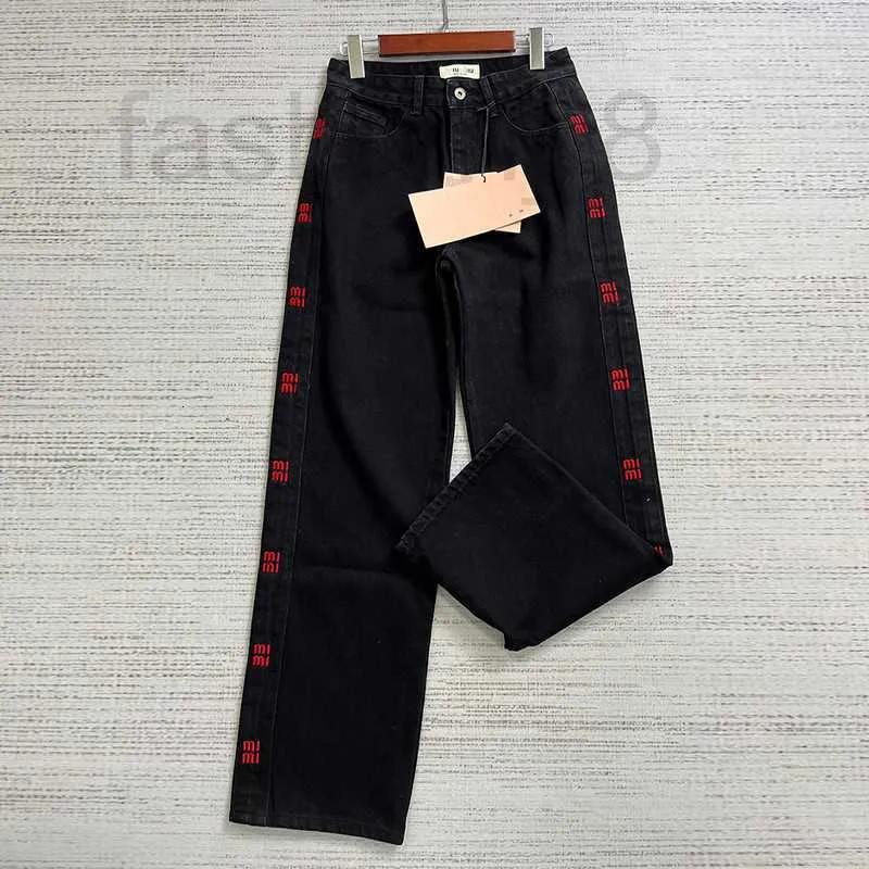 Kvinnors jeans designer 24 nya röda broderade bokstäver på sidan, smala raka ben denim byxor för kvinnors mode 9gz2