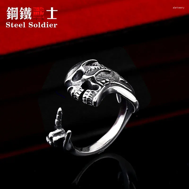 Cluster Rings Steel Soldier Punk Men Music Guitarra Skull Ring rostfri cyklist Rock Justerbara smycken Male Gift Drop