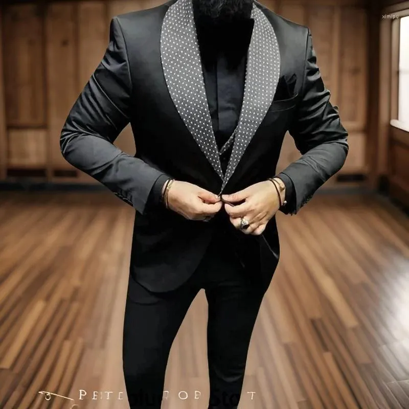 Herrenanzüge Slim Fit African für Männer 3 Stück Hochzeit Smoking Bräutigam schwarze Punkte Jacke mit Weste Hosen Mode Set Schal Revers Kostüm 2024