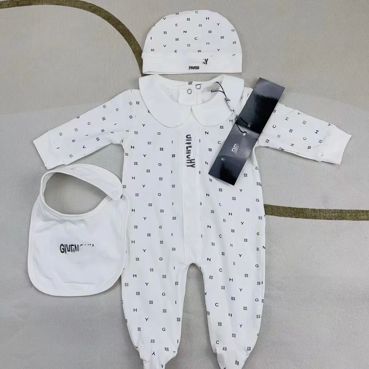 Designer Baby onesie, Bib burp Clothing Set Baby Tights Luxury Jumpsuit Cotton Jumpsuit Boys and Girls Jumpsuit Baby Quilt 5PCS O13