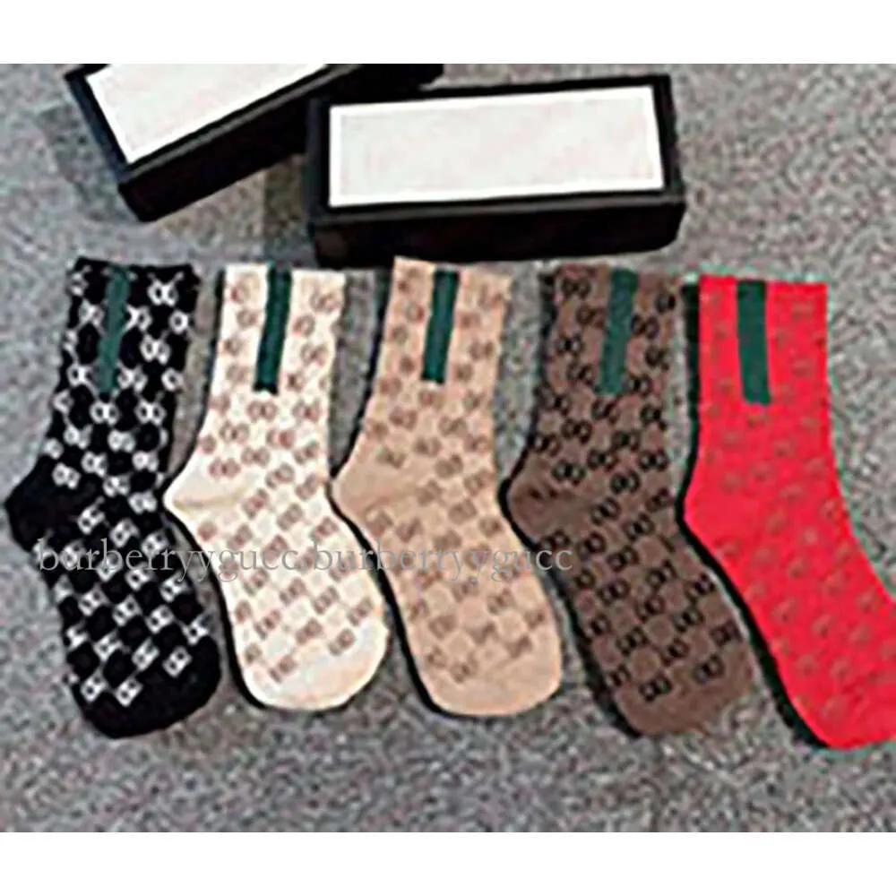 Designer Mens Womens Socks Five Par Luxe Sports Winter Deviations Mesh Letter Printed Sock Embroidery Cotton Man Woman With Box