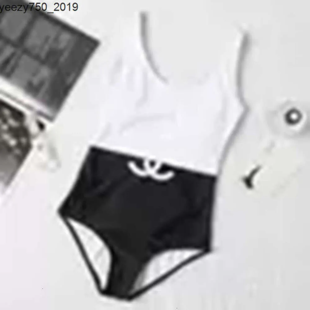 wydrukowane CC Projektant List Casual Chanellistness Kanały Summer Women Swimsuwar Swimodwear Kobiet Kobiet Plaży Swimsuit ZI06 Zestaw kąpielowy