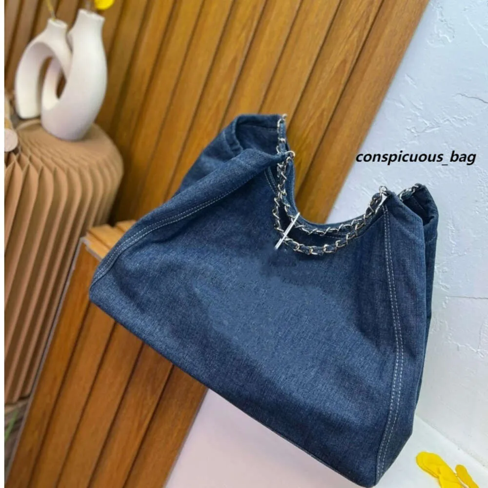 Designertassen De Tote Bag Mode Denim Flap Schouder Dames Crossbody Rugzak Portemonnee Handtassen Naad Leer Dames Metalen kettingen Clamshell Luxe