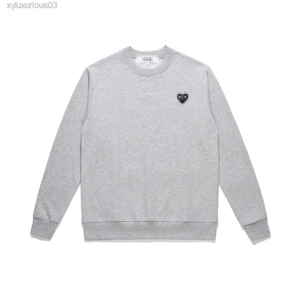 Designer Mens Hoodies Com Des Garcons Grey Cdg Sweatshirt Play Black Heart Crewneck Sweatshirts Brand xl