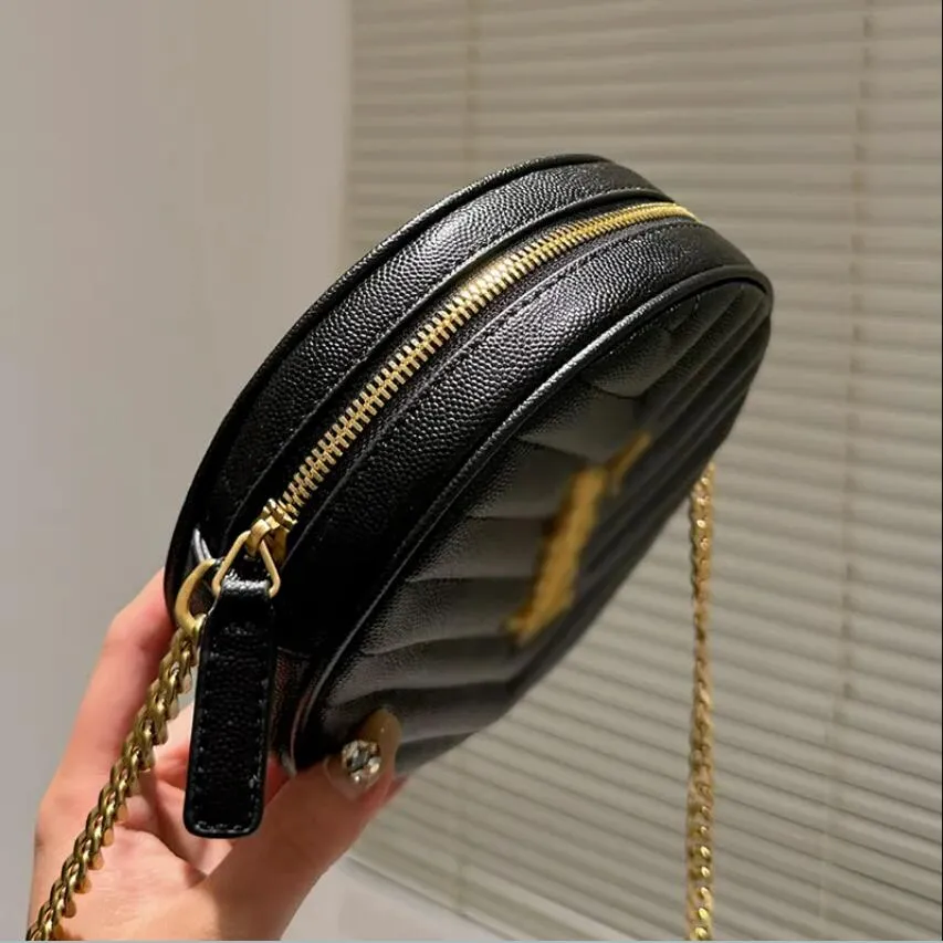 Womens Leather Designer Handbags: Classic Retro Style For
