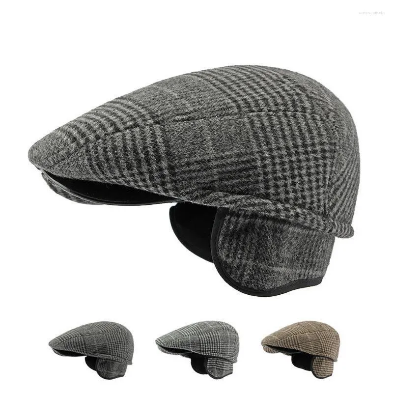 Bérets automne et hiver hommes chapeaux Sboy casquettes pour homme avec oreillettes Polyester 56-60 cm père cadeau Gentleman rayure chaud 2024