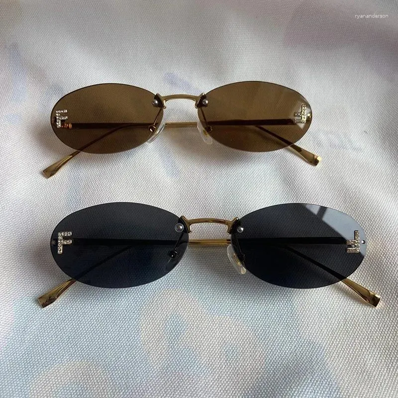 Sonnenbrille Punk Cat Eye Weibliche Outdoor Shades Randlose Fahren Brillen Gläser Retro Brief Oval Sonne