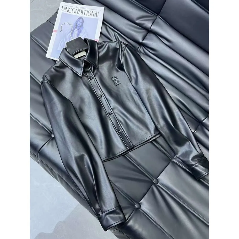 MIUI Top Designer Kurtka damska High End Year Early Spring Letter Hafted Hafted Girl Great Sweet Style Black Shirt Coat