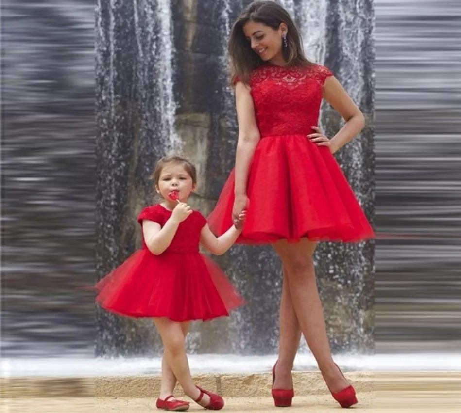 Flickor Princess Dress Red Short Mother Kids Mother Daughter Dresses For Wedding Party Girl Dress Children039S BRIDEMAID LJ201112609037