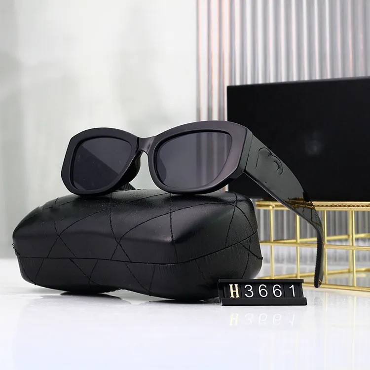 2024 Nieuwe Mode Vrouwen Vierkante Beste Zonnebril Voor Dames Moderne Luxe Merk Designer Zonnebril Vintage Metalen Ketting Brillen Shades