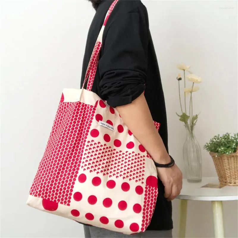 Bolsas de compras Bolsa de lona literaria retro Mujeres Lunares rojos Hombro Ulzzang Línea Shopper Ladies Reutilizable Tote de mano