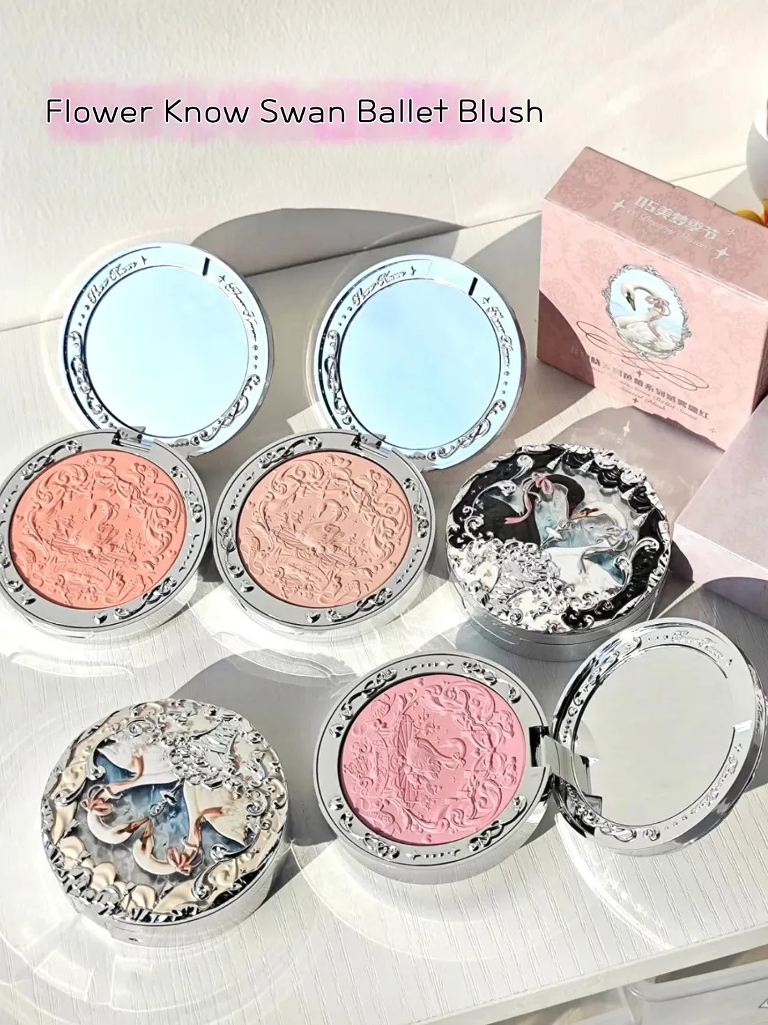 Flower Knows Swan Ballet Series Swan Embossed Blush 5 g Cosmetico blush naturale waterproof a lunga durata 240301