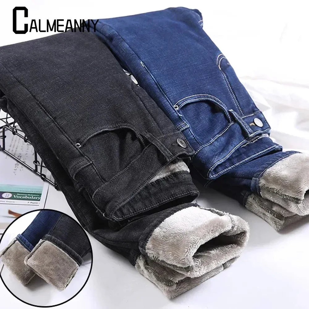 Women Classic Blue Thermal Jeans Lady Skinny Thicken Denim Pencil Pants Winter Snow Warm Plush Stretch Fleece Fur Trousers 240301