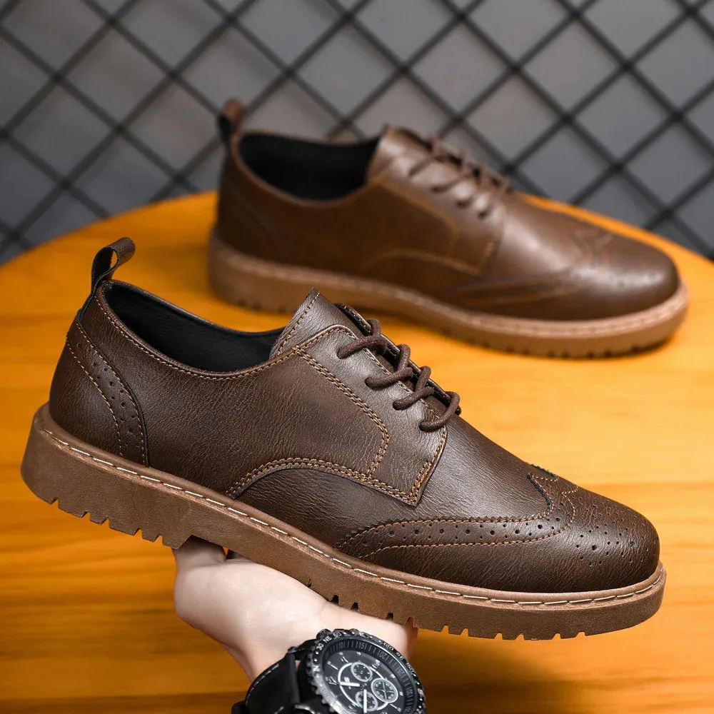 Handgjorda herrar Oxford Shoes Leather Brogue Dress Classic Business Formal For Man 240223