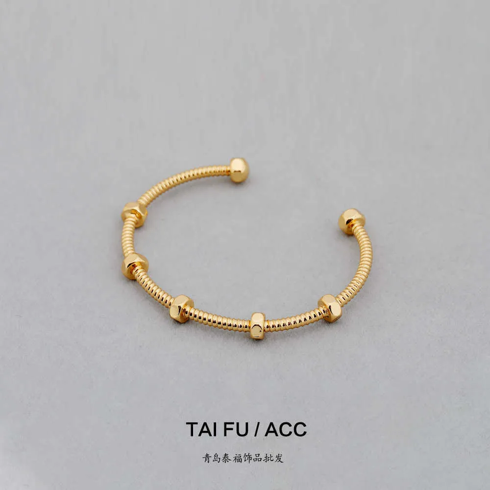 Bransoletka Taifu mosiądz z prawdziwym złotym wszechstronnym wysokiej klasy wysokiej jakości, nie wyblakłą, wygrawerowaną bransoletką