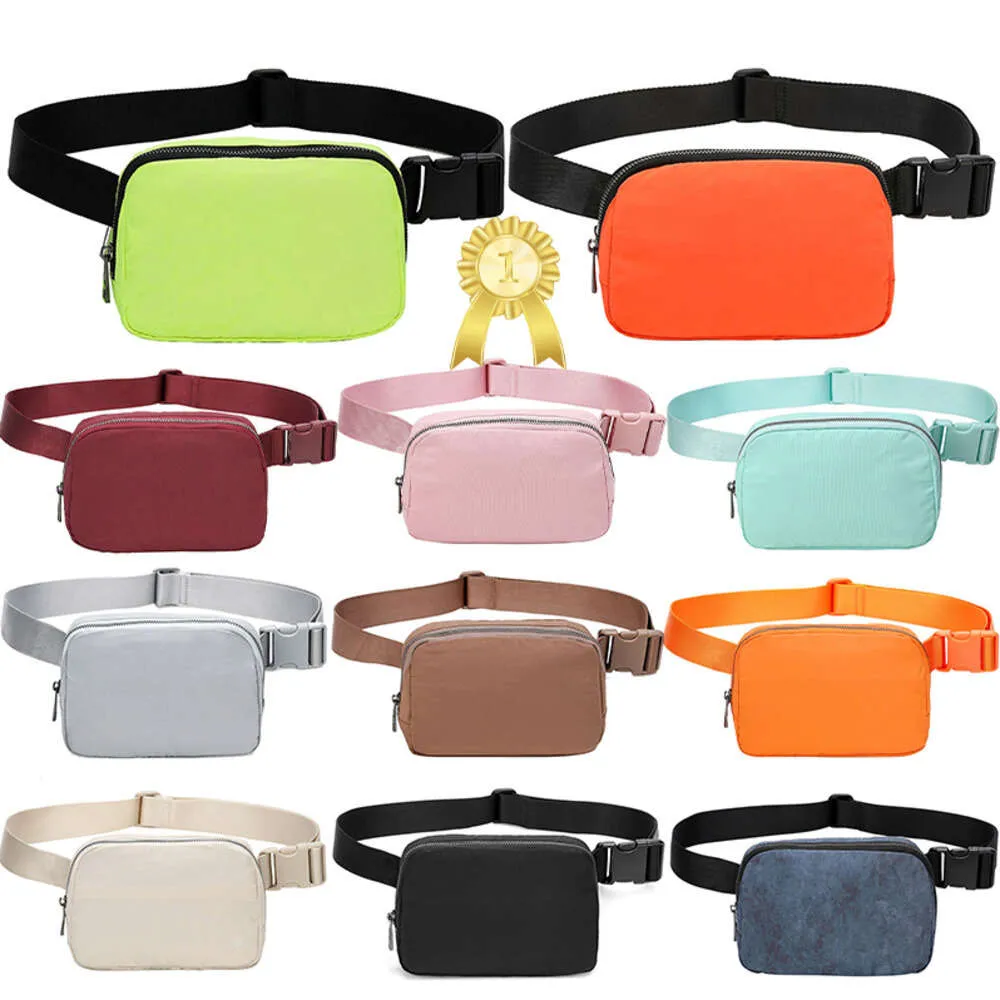 Luxurys Lulu Belt Bag Sports Taille Nylon Conçu pour les déplacements en plein air Bandoulière Poitrine 2L Capacité Femmes Hommes Plusieurs compartiments Sacs à bandoulière 2116ess